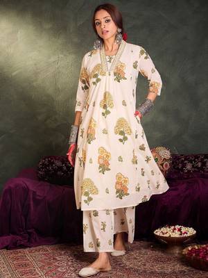 Floral Printed Pure Cotton V-Neck A-Line Kurta With Palazzos 4