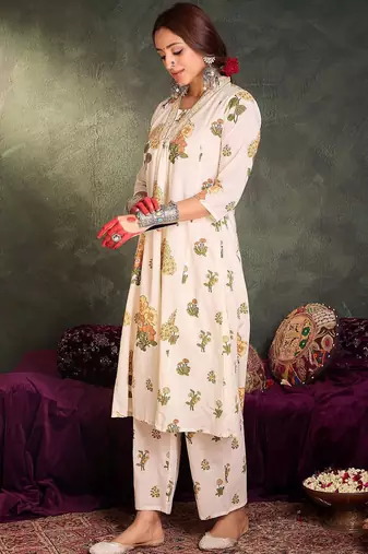 Floral Printed Pure Cotton V-Neck A-Line Kurta With Palazzos