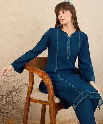 Ethnic Motifs Embroidered Thread Work Kurta With Trousers 6
