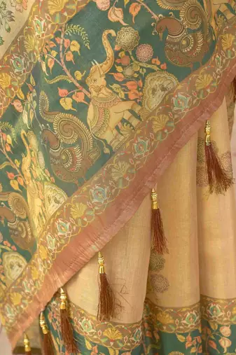 Beige polyester printed saree with blouse
