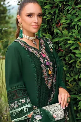 Women Floral Embroidered Regular Thread Work Kurta with Trousers & With Dupatta