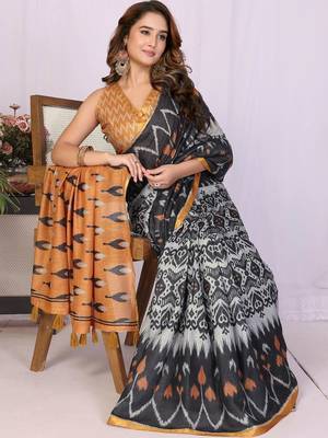 Black pure linen printed saree with blouse 5