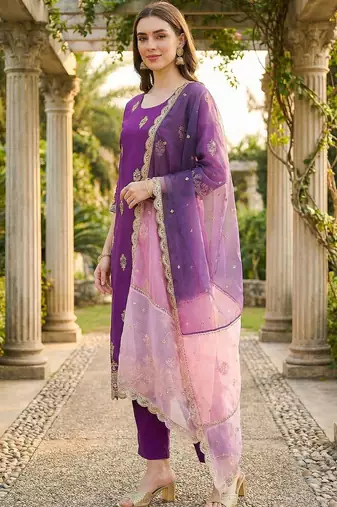 Women Ethnic Motifs Embroidered Regular Thread Work Kurta with Trousers & With Dupatta