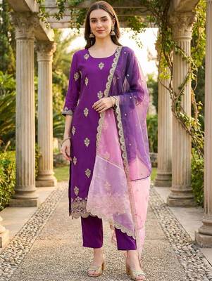 Women Ethnic Motifs Embroidered Regular Thread Work Kurta with Trousers & With Dupatta 5