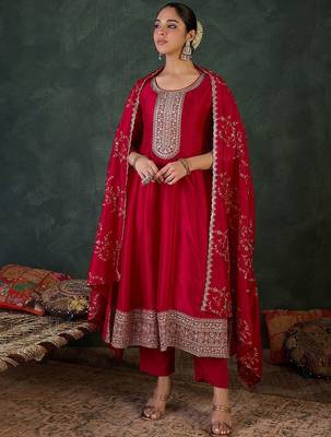 Women Ethnic Motifs Embroidered Sequinned Kurta with Trousers & With Dupatta 2