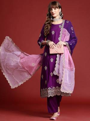 Ethnic Motifs Embroidered Kurta With Trousers & Dupatta 1