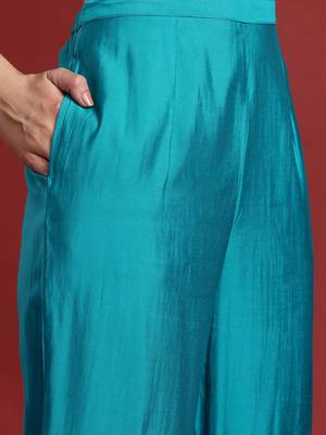 Ethnic Motifs Embroidered Sequinned Kurta With Trousers & Dupatta 3