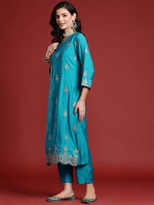 Ethnic Motifs Embroidered Sequinned Kurta With Trousers & Dupatta 5