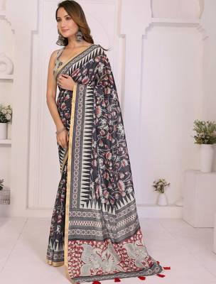 Black linen printed saree with blouse 3