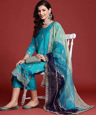 Ethnic Motifs Embroidered Sequinned Kurta With Trousers & Dupatta 7