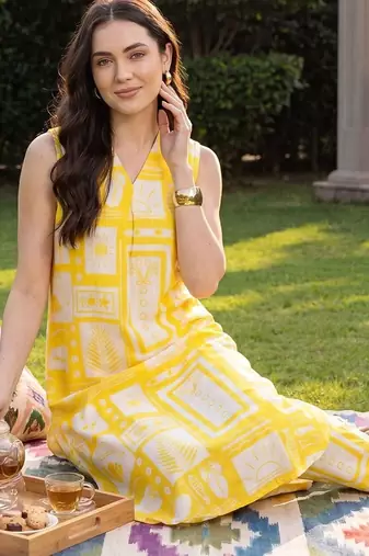 Women Printed Regular Pure Cotton Kurta with Trousers