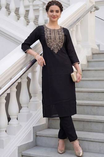 Women Ethnic Motifs Embroidered Regular Thread Work  Cotton Kurta with Trousers