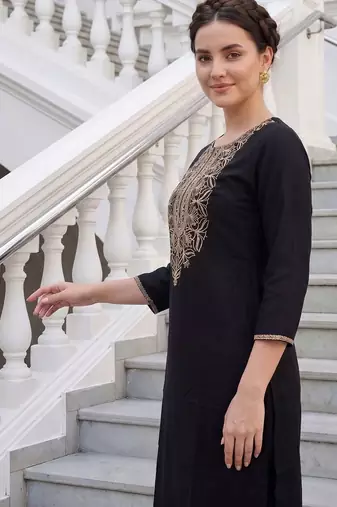 Women Ethnic Motifs Embroidered Regular Thread Work Pure Cotton Kurta with Trousers