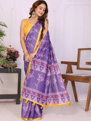 Purple linen printed saree with blouse 5