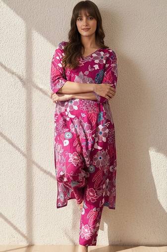 Women Floral Printed Regular Pure Cotton Kurta with Trousers
