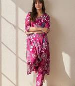 Women Floral Printed Regular Pure Cotton Kurta with Trousers