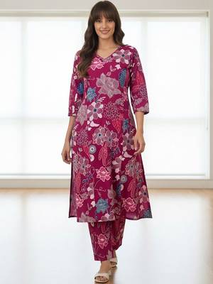 Women Floral Printed Regular Pure Cotton Kurta with Trousers 3