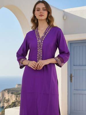 Women Ethnic Motifs Embroidered Regular Thread Work Liva Kurta with Trousers 5