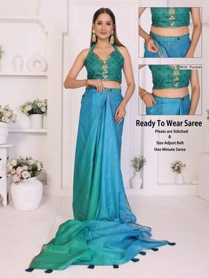 Blue linen checked saree with blouse 3