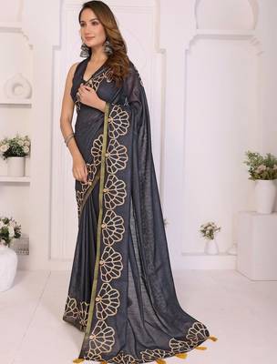 Charcoal linen printed saree with blouse 3