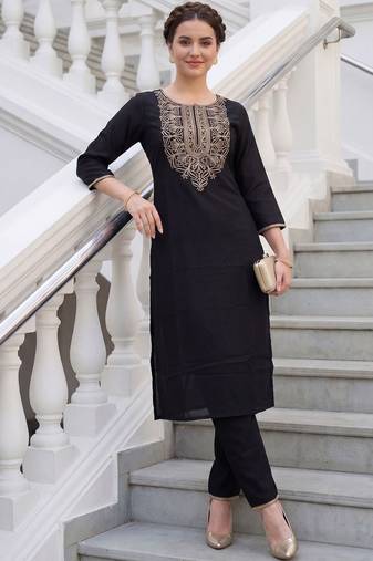 Women Ethnic Motifs Embroidered Regular Thread Work  Cotton Kurta with Trousers