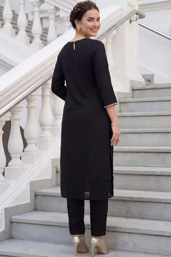 Women Ethnic Motifs Embroidered Regular Thread Work Pure Cotton Kurta with Trousers