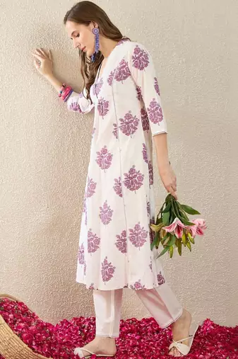Women Floral Printed Regular Pure Cotton Kurta with Trousers