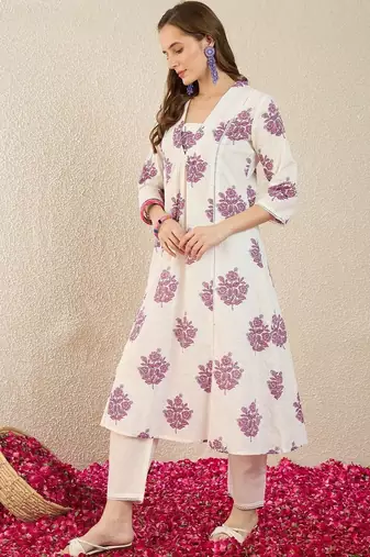 Women Floral Printed Regular Pure Cotton Kurta with Trousers