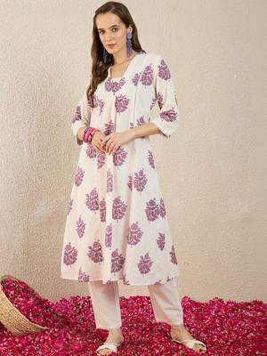 Women Floral Printed Regular Pure Cotton Kurta with Trousers 6