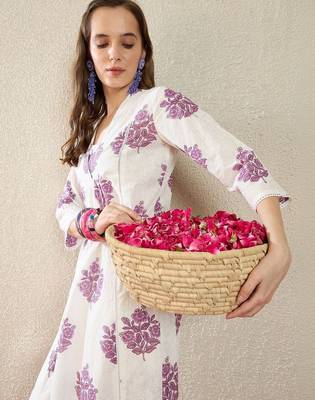 Women Floral Printed Regular Pure Cotton Kurta with Trousers 7