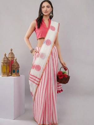 White linen colourblocked saree with blouse 3