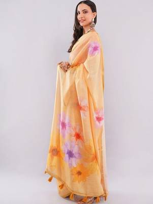 Peach linen printed saree with blouse 4