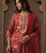 Floral Printed Round Neck Straight Kurta With Trousers & Dupatta