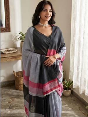 Pink linen striped saree with blouse 2