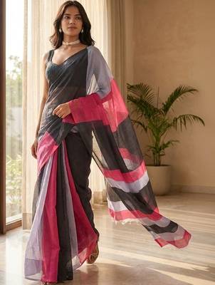 Pink linen striped saree with blouse 3