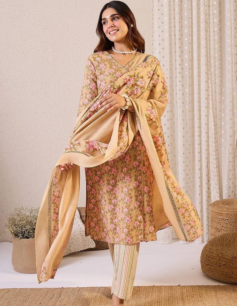 Floral Printed Straight Pure Cotton Kurta With Trousers & Dupatta