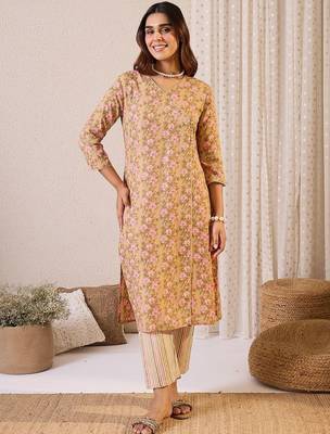 Floral Printed Straight Pure Cotton Kurta With Trousers & Dupatta 6