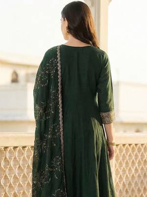 Women Ethnic Motifs Embroidered Regular Kurta with Trousers & With Dupatta 4