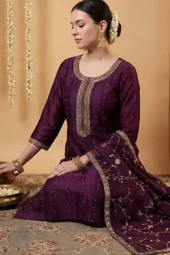 Women Ethnic Motifs Embroidered Regular Kurta with Trousers & With Dupatta