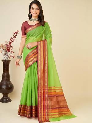 Lime silk blend woven design saree with blouse 3
