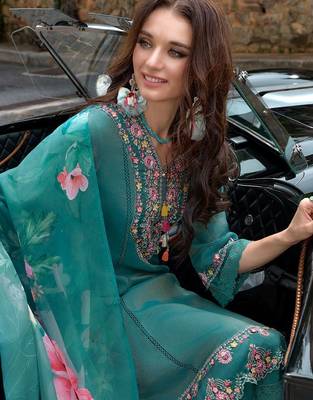 Women Ethnic Motifs Embroidered Regular Thread Work Kurta with Trousers & With Dupatta 2