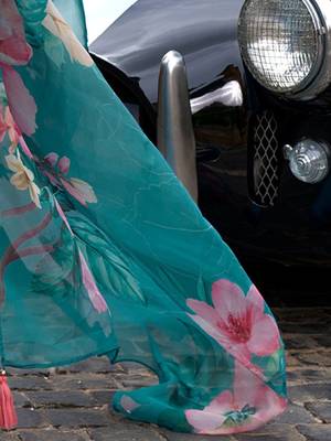 Women Ethnic Motifs Embroidered Regular Thread Work Kurta with Trousers & With Dupatta 5