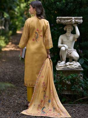 Women Ethnic Motifs Printed Regular Thread Work Linen Kurta with Trousers & With Dupatta 5