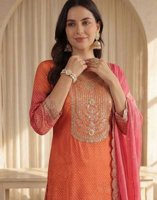 Women Bandhani Printed Regular Sequinned Kurta with Trousers & With Dupatta 3