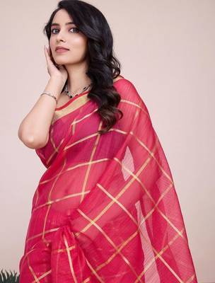 Pink silk blend woven design saree with blouse 2