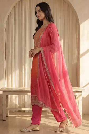 Women Bandhani Printed Regular Sequinned Kurta with Trousers & With Dupatta