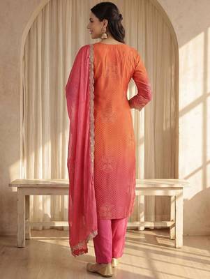 Women Bandhani Printed Regular Sequinned Kurta with Trousers & With Dupatta 5