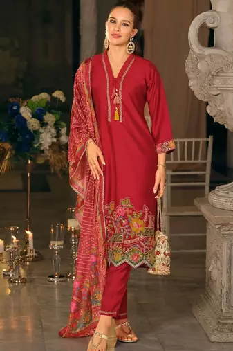 Women Ethnic Motifs Dyed Regular Thread Work Kurta with Trousers & With Dupatta