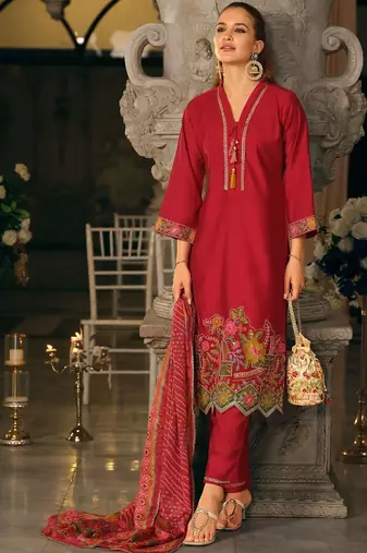 Women Ethnic Motifs Dyed Regular Thread Work Kurta with Trousers & With Dupatta
