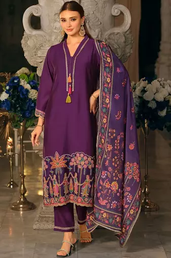 Women Ethnic Motifs Embroidered Regular Thread Work Kurta with Trousers & With Dupatta